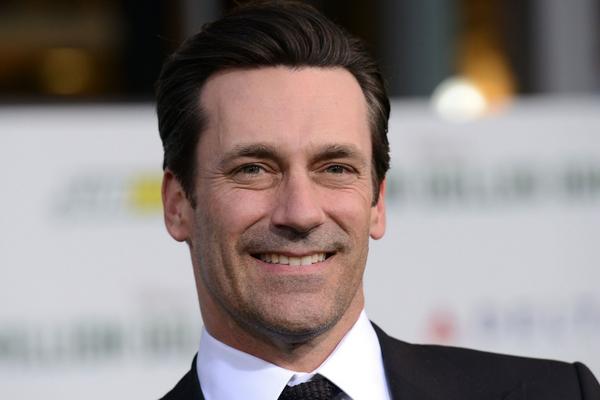 jon hamm en costume